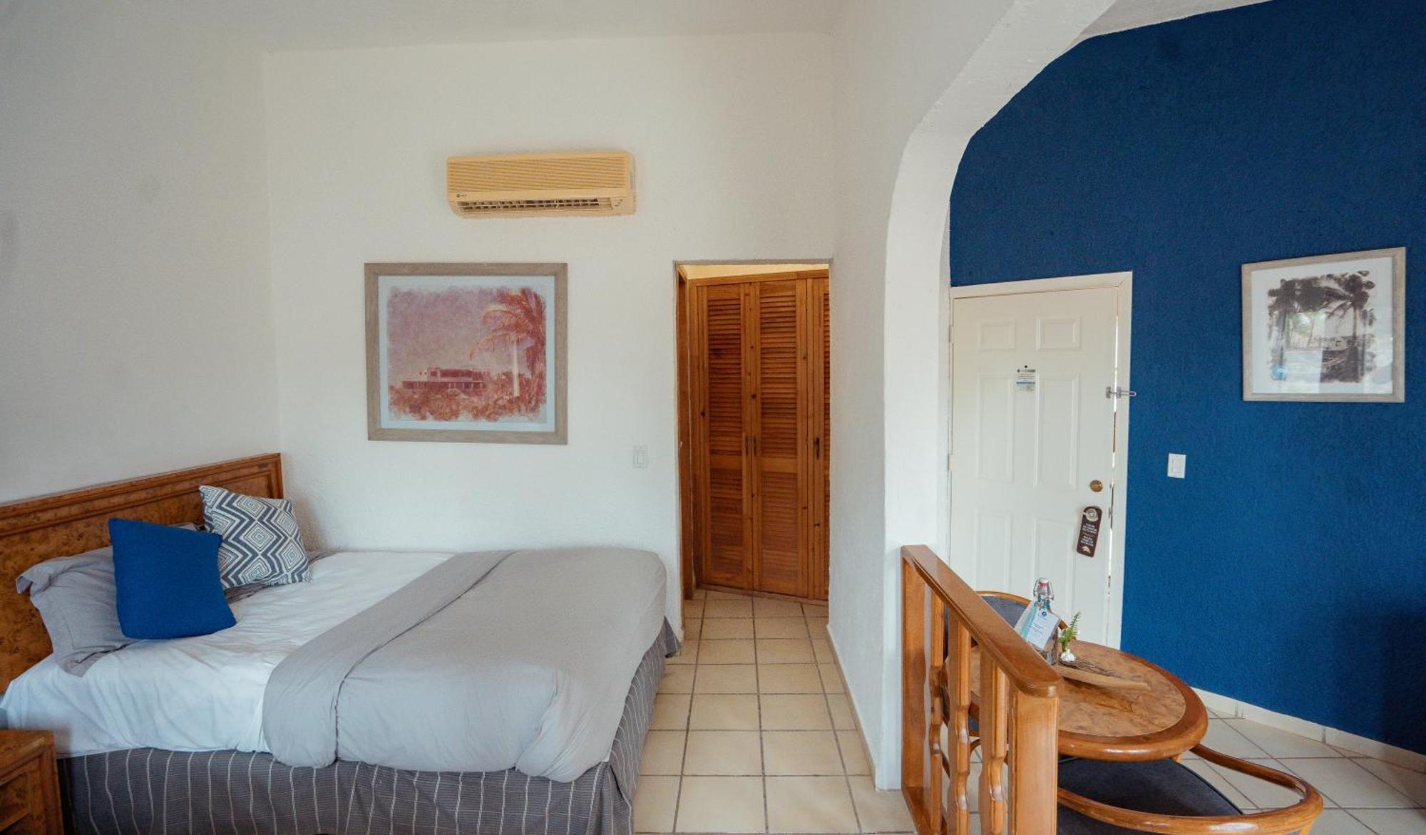 Buena Vista Oceanfront & Hot Springs Resort Buenavista  Bagian luar foto