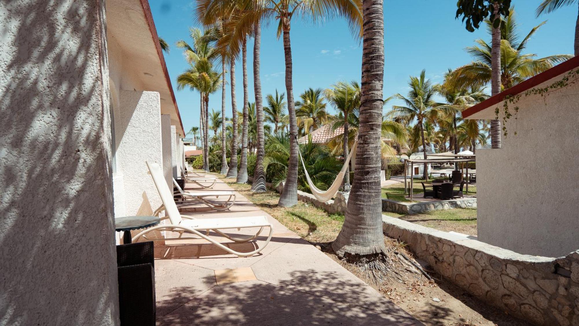Buena Vista Oceanfront & Hot Springs Resort Buenavista  Bagian luar foto